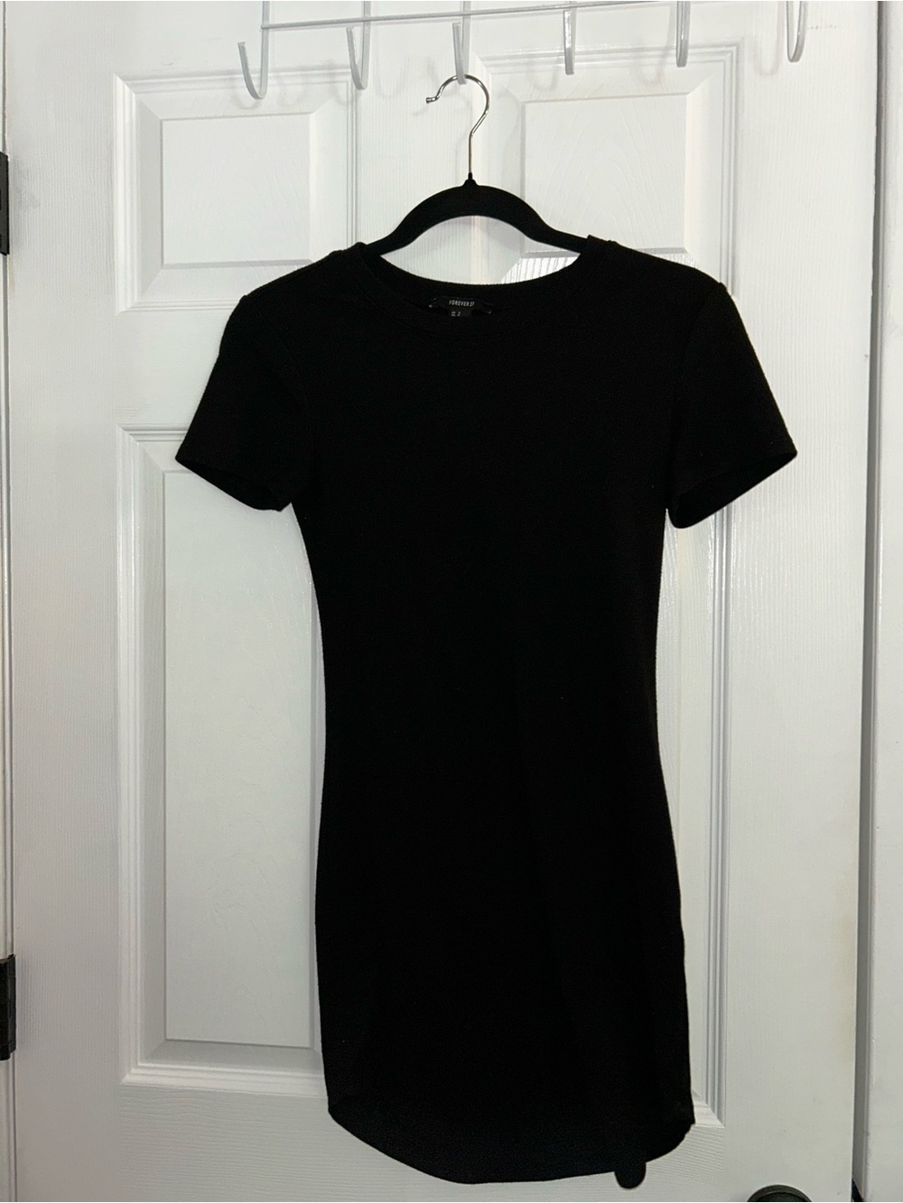 Forever 21 Black Short Sleeve Crewneck dress